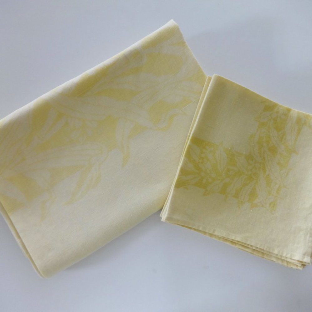 52" x 64" Yellow Damask Linen Tablecloth & Napkins